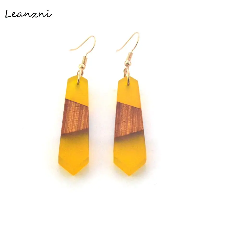 Leanzni New features of natural wood - grained wood resin earrings, fashion jewelry, gifts wholesale.
Leanzni New features of natural wood - grained wood resin earrings, fashion jewelry, gifts wholesale.