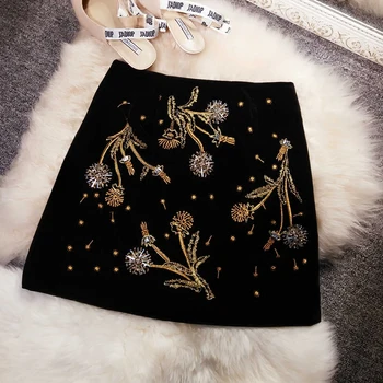 New winter half skirt female temperament bead embroidery small fragrant wind slim skirt
New winter half skirt female temperament bead embroidery small fragrant wind slim skirt