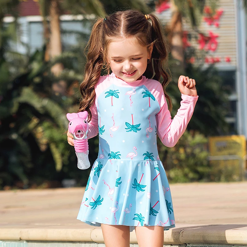 Children Swimwear 2019 New Summer One Piece Print Long Sleeve Bathing Suit Girls Swimming Wear For Kids Girls Beachwear With Cap
Children Swimwear 2019 New Summer One Piece Print Long Sleeve Bathing Suit Girls Swimming Wear For Kids Girls Beachwear With Cap