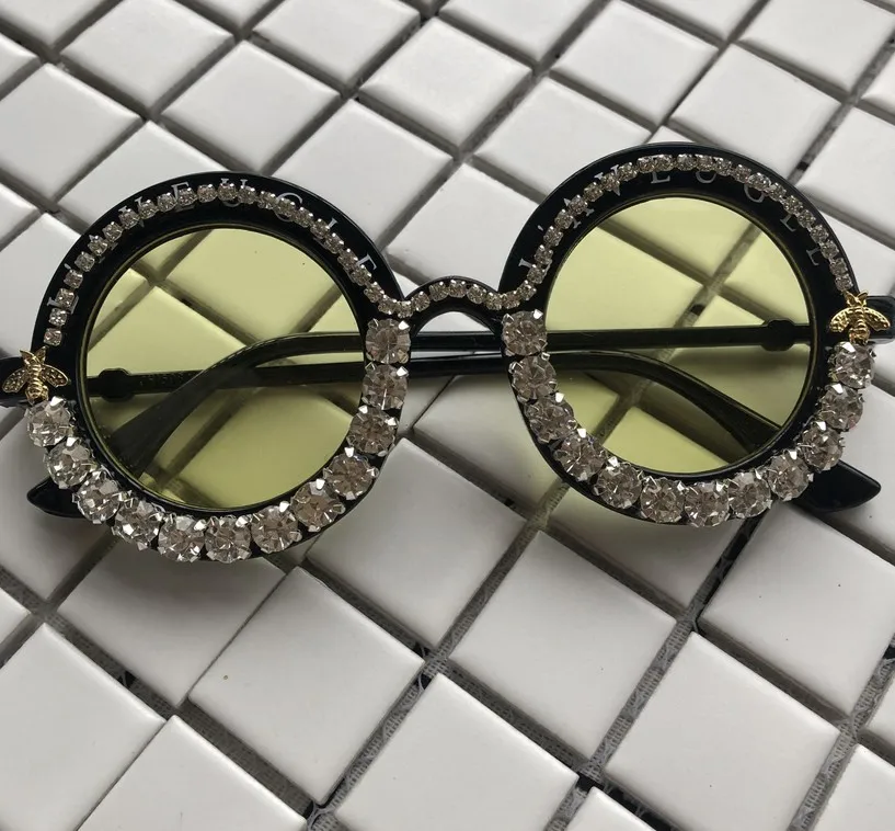 Handmade Sunglasses Black Frame Yellow Night Vision Lens Women Men Sunglasses Diamond Chain DIY Small Round Eyewear UV400
Handmade Sunglasses Black Frame Yellow Night Vision Lens Women Men Sunglasses Diamond Chain DIY Small Round Eyewear UV400