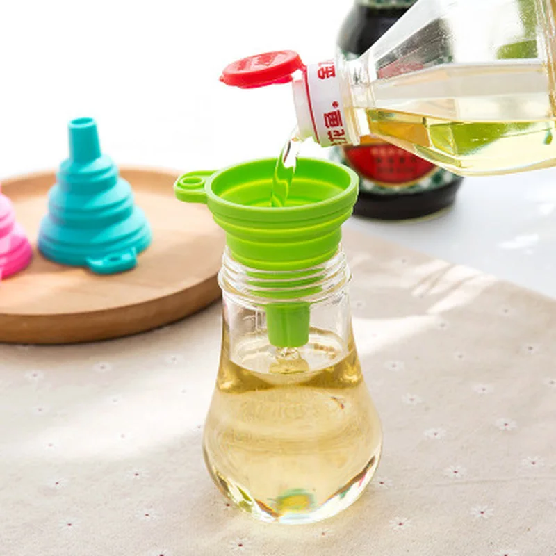 Kitchen Mini Silicone Foldable Funnel creative household liquid dispensing folding telescopic long neck funnel Kitchen Tools
Kitchen Mini Silicone Foldable Funnel creative household liquid dispensing folding telescopic long neck funnel Kitchen Tools