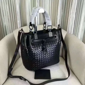 free shipping 2017 new style sheepskin woven bags buck bags handle bags crossbody bags
free shipping 2017 new style sheepskin woven bags buck bags handle bags crossbody bags