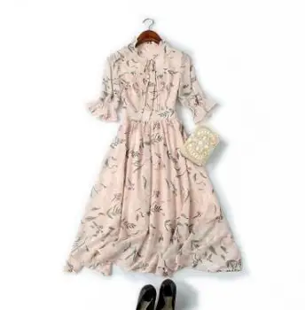2019 spring and summer women's new lace stand collar trumpet sleeves high waist small fresh printed chiffon dressT3575
2019 spring and summer women's new lace stand collar trumpet sleeves high waist small fresh printed chiffon dressT3575