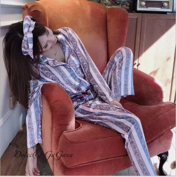 2019 New Fashion Autumn Winter Women's Flash Velvet Stripe Velvet Cardigan Pajamas Home Clothes Two Piece Pants Sets Nightwear
2019 New Fashion Autumn Winter Women's Flash Velvet Stripe Velvet Cardigan Pajamas Home Clothes Two Piece Pants Sets Nightwear