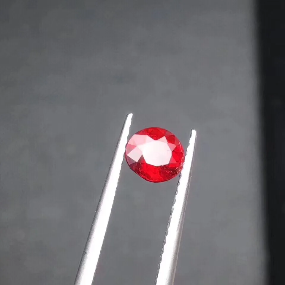 AIG Certificated 1.04ct Unheat Oval Shape Faceted Natural Red Ruby Gems Loose Gemstones Rubi Loose Stones
AIG Certificated 1.04ct Unheat Oval Shape Faceted Natural Red Ruby Gems Loose Gemstones Rubi Loose Stones