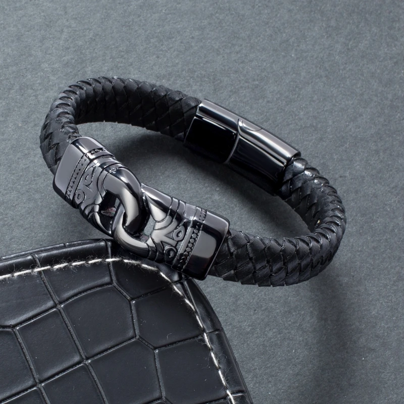 Trendy Men Black Color Punk Genuine Leather Bracelets & Bangles Stainless Steel Bracelet Chain Charm Men Jewelry Wholesale BB817
Trendy Men Black Color Punk Genuine Leather Bracelets & Bangles Stainless Steel Bracelet Chain Charm Men Jewelry Wholesale BB817