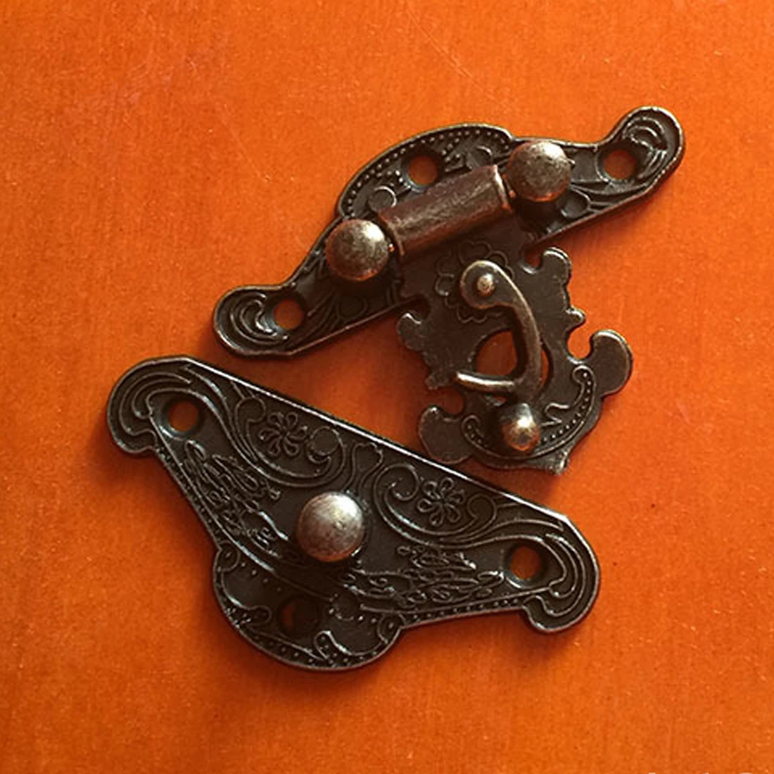 Antique Latches Catches Hasps Solid Clasp Buckles Small Lock For Wooden Box Hardware Vintage Locks
Antique Latches Catches Hasps Solid Clasp Buckles Small Lock For Wooden Box Hardware Vintage Locks