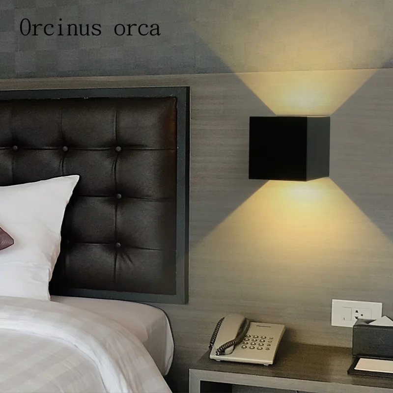 Modern minimalist LED waterproof outdoor lamp bedside lamp bedroom living room lights Garden lights balcony aisle stairs lamp
Modern minimalist LED waterproof outdoor lamp bedside lamp bedroom living room lights Garden lights balcony aisle stairs lamp