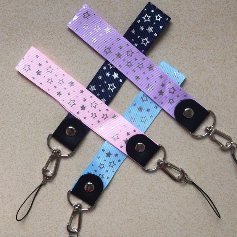 Stars pattern Short Hand Wrist Mobile Phone Straps Ring Pendant Universal Phone Accessories Anti-slip Keychain Charm Cords
Stars pattern Short Hand Wrist Mobile Phone Straps Ring Pendant Universal Phone Accessories Anti-slip Keychain Charm Cords