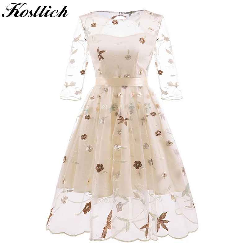 Kostlich Elegant Autumn Embroidery Lace Dress Women Sexy Transparent O Neck Backless Party Dress Vintage Dress Plus Size S-2XL
Kostlich Elegant Autumn Embroidery Lace Dress Women Sexy Transparent O Neck Backless Party Dress Vintage Dress Plus Size S-2XL