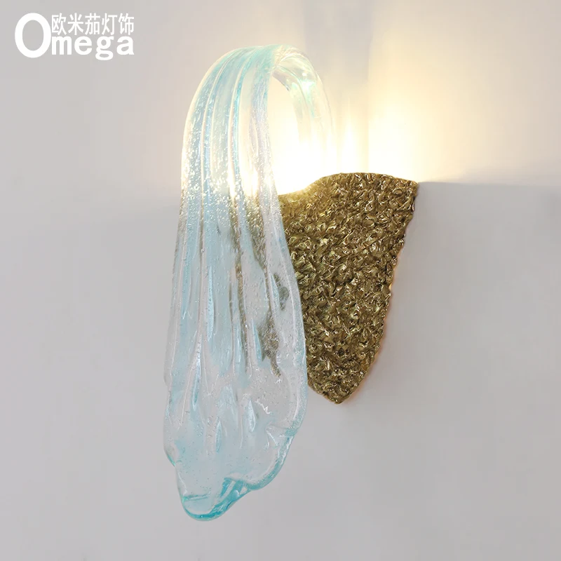 Nordic post-modern light luxury copper wall lamp gallery corridor aisle stairwell project simple tea house decorative wall lamp
Nordic post-modern light luxury copper wall lamp gallery corridor aisle stairwell project simple tea house decorative wall lamp