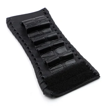 Hairdressing PU Leather Durable Scissors Bag For Hair Stylist Waterproof Hair Cutting Tools Storage Self-Adhesive Wrist Bag
Hairdressing PU Leather Durable Scissors Bag For Hair Stylist Waterproof Hair Cutting Tools Storage Self-Adhesive Wrist Bag
