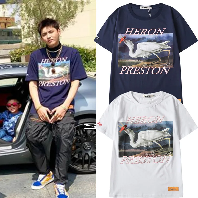 Men Summer Fashion Brand Korea Star Style Crane Print O-neck Short Sleeve T-shirts Male Casual Lover Blue White T-shirt Cloth
Men Summer Fashion Brand Korea Star Style Crane Print O-neck Short Sleeve T-shirts Male Casual Lover Blue White T-shirt Cloth