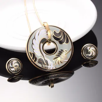 R&X Anniversary Engagement Necklace/Earrings Sieraden Sets WomenStainless Steel Enamel Jewelry Necklace Set Gift Trendy S22101
R&X Anniversary Engagement Necklace/Earrings Sieraden Sets WomenStainless Steel Enamel Jewelry Necklace Set Gift Trendy S22101