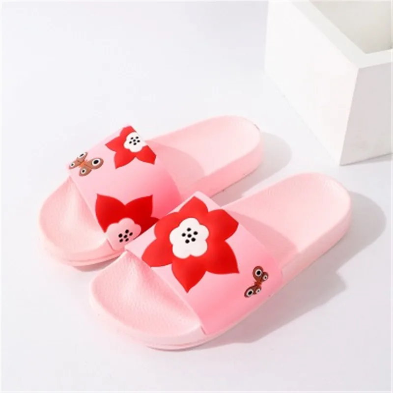 Ladies Summer Slippers Cartoon Animal Women' Shoes Bathroom Home Indoor Slippers Mules Non-slip PVC Mujeres Chinelo Mulher
Ladies Summer Slippers Cartoon Animal Women' Shoes Bathroom Home Indoor Slippers Mules Non-slip PVC Mujeres Chinelo Mulher