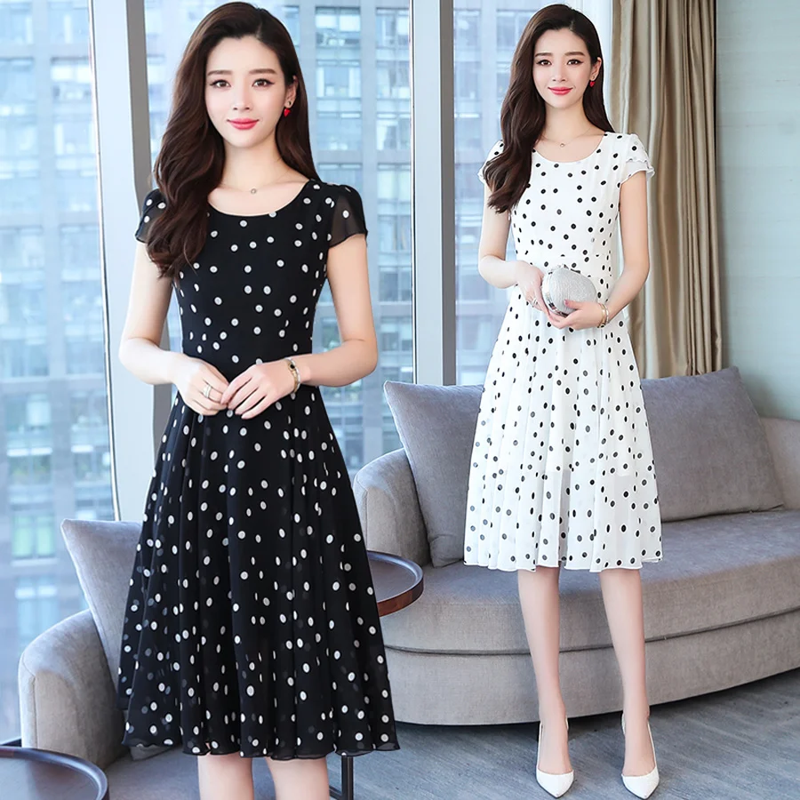 Summer Vintage White Dot Chiffon Beach Dresses 2019 Korean Plus Size Boho Sexy Midi Sundress Elegant Women Bodycon Party Vestido
Summer Vintage White Dot Chiffon Beach Dresses 2019 Korean Plus Size Boho Sexy Midi Sundress Elegant Women Bodycon Party Vestido