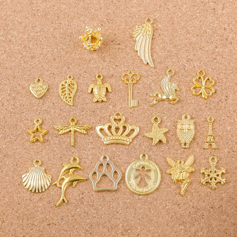 20pcs Mixed Style Metal Key Owls Crown Heart Shell Charms Pendants for Bracelet Jewelry Making DIY Gold Color Craft Accessories
20pcs Mixed Style Metal Key Owls Crown Heart Shell Charms Pendants for Bracelet Jewelry Making DIY Gold Color Craft Accessories