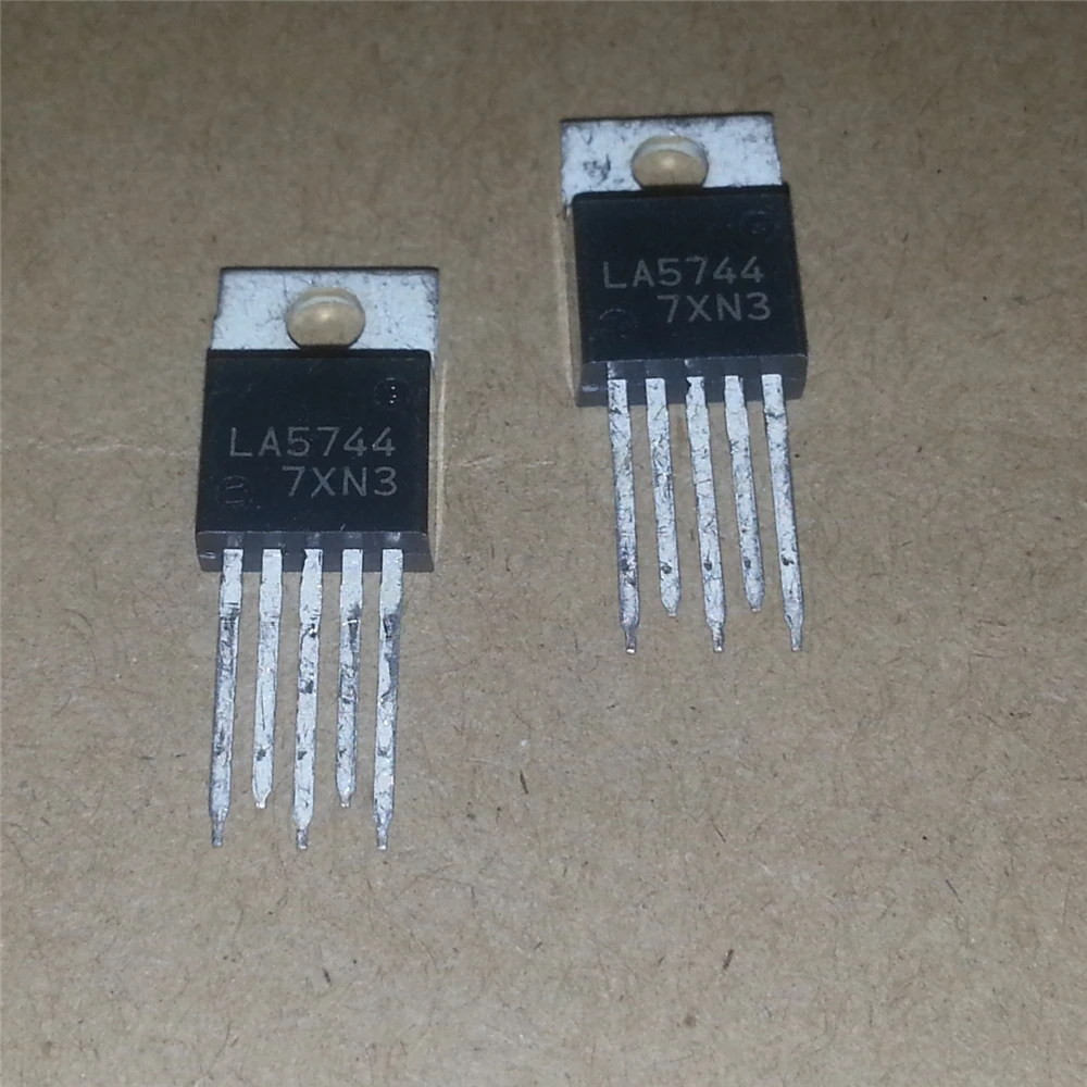 LA5744