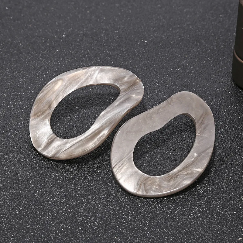 Fashion Big Resin Earrings Irregular Geometric Round Wood Color Drop Earrings Acetic Acid Large Earring 2019 for Women Jewelry
Fashion Big Resin Earrings Irregular Geometric Round Wood Color Drop Earrings Acetic Acid Large Earring 2019 for Women Jewelry