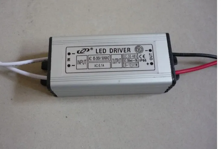 LED CHIPS 1W LAMP POWER LED Driver 9-12*1W 85-265V AC input constant current +free shipping 10pcs/lot
LED CHIPS 1W LAMP POWER LED Driver 9-12*1W 85-265V AC input constant current +free shipping 10pcs/lot