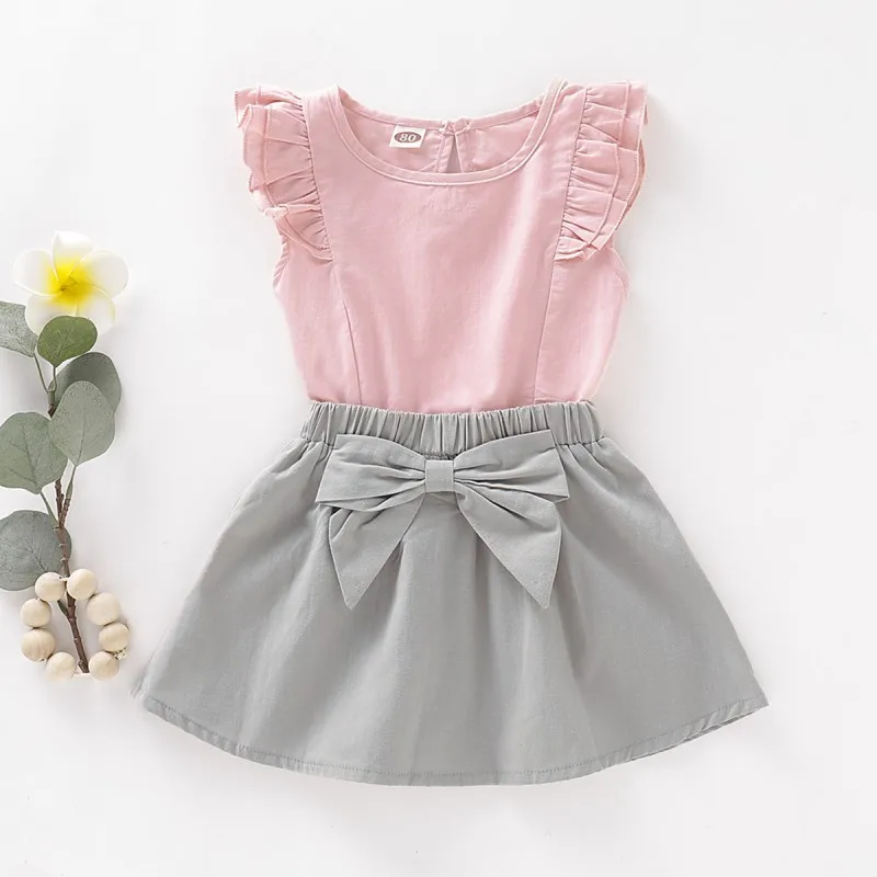 2Pcs/Set Summer Baby Girls Flare Sleeve Cotton T-shirt Blouse+Bowknot Design Short Skirts Casual Outfits Set
2Pcs/Set Summer Baby Girls Flare Sleeve Cotton T-shirt Blouse+Bowknot Design Short Skirts Casual Outfits Set