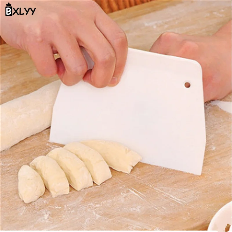 BXLYY Hot 3pc Plastic Cake Scraper Halloween Party Decor Baking Pastry Tool Butter Knife Dough Cutting Machine 100% Non-stick.7z
BXLYY Hot 3pc Plastic Cake Scraper Halloween Party Decor Baking Pastry Tool Butter Knife Dough Cutting Machine 100% Non-stick.7z