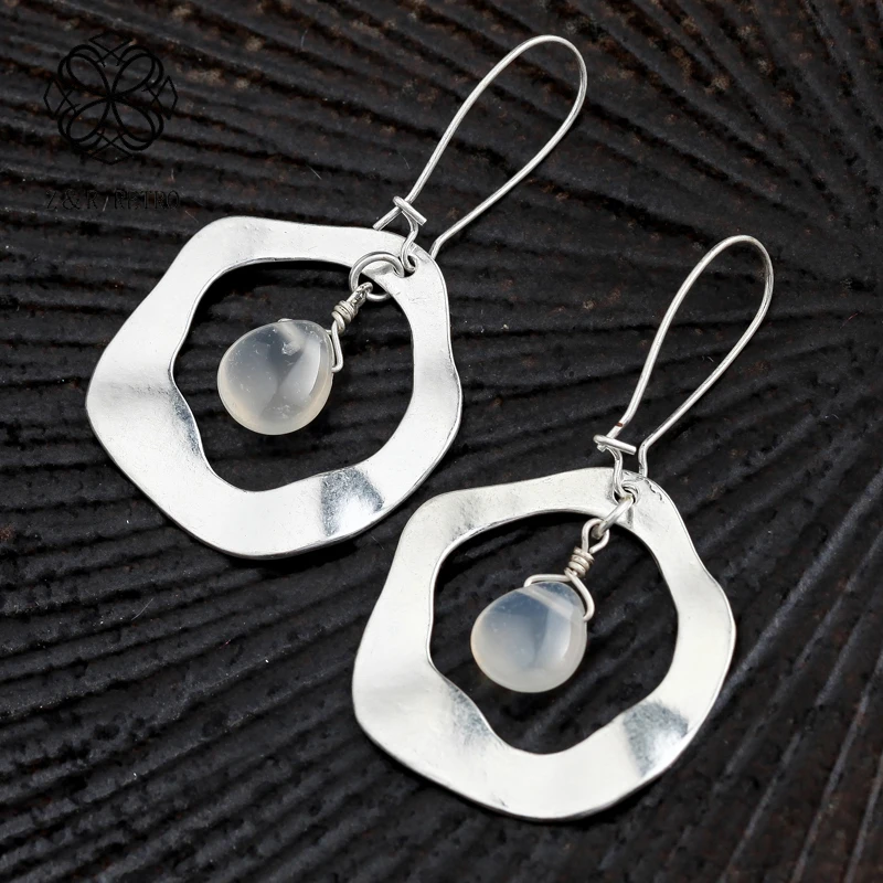 Vintage Womens Earrings In Jewelry Fashion Geometric Hanging Earrings Zinc Alloy Stone Dangle Earring Party Jewelry Gift HE052
Vintage Womens Earrings In Jewelry Fashion Geometric Hanging Earrings Zinc Alloy Stone Dangle Earring Party Jewelry Gift HE052