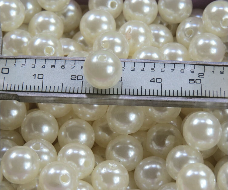 10mm 50pcs White/Beige, ABS Imitation Pearls Beads, Making jewelry diy beads, Jewelry Handmade necklace,Pearls round for crafts
10mm 50pcs White/Beige, ABS Imitation Pearls Beads, Making jewelry diy beads, Jewelry Handmade necklace,Pearls round for crafts