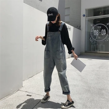 Women's washed Retro denim overalls Harajuku style hole light blue wild waist loose jeans trousers street hipsters Hip hop jeans
Women's washed Retro denim overalls Harajuku style hole light blue wild waist loose jeans trousers street hipsters Hip hop jeans