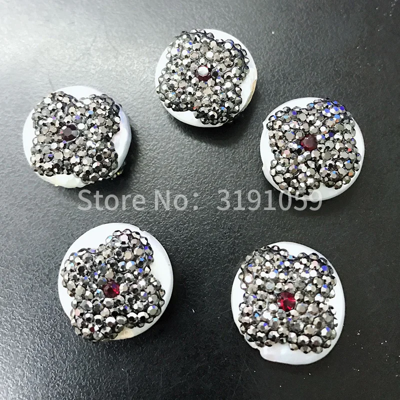 The round big pearl ornament that inlays crystal is popular in 2018 small adorn article
The round big pearl ornament that inlays crystal is popular in 2018 small adorn article