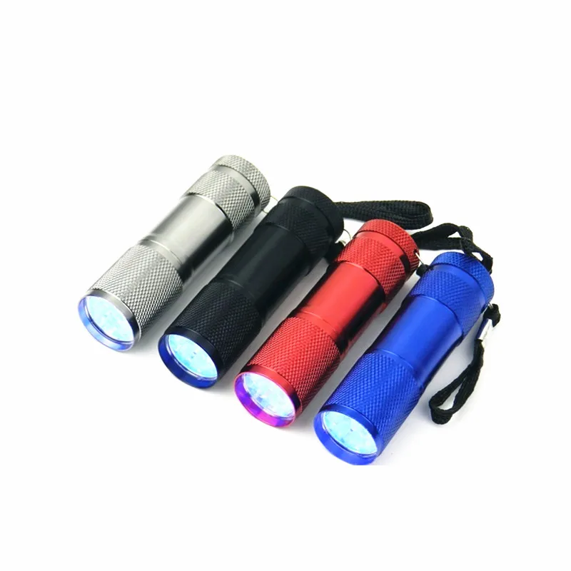 1PCS R134a R410 R12 automotive air conditioning repair tools 9 LED UV violet fluorescent agent leak detection flashlight
1PCS R134a R410 R12 automotive air conditioning repair tools 9 LED UV violet fluorescent agent leak detection flashlight