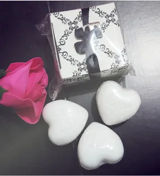 free shipping wholesale white cute love heart shape love scented soap wedding favor gift box creative baby shower
free shipping wholesale white cute love heart shape love scented soap wedding favor gift box creative baby shower