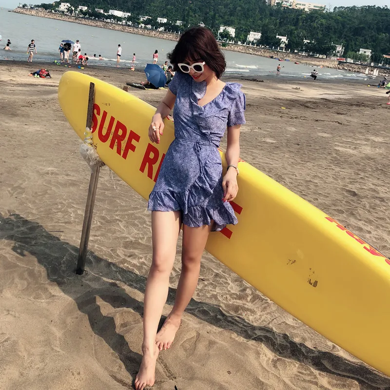 New INS French Romantic Lavender Purple Printed Silk Lotus Leaf Edge Dress in Spring and Summer of 2018
New INS French Romantic Lavender Purple Printed Silk Lotus Leaf Edge Dress in Spring and Summer of 2018
