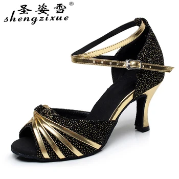 WUXIJIAO Flash gold Latin dance shoes women's shoes Modern dance shoes color black heel 75mm soft outsole
WUXIJIAO Flash gold Latin dance shoes women's shoes Modern dance shoes color black heel 75mm soft outsole