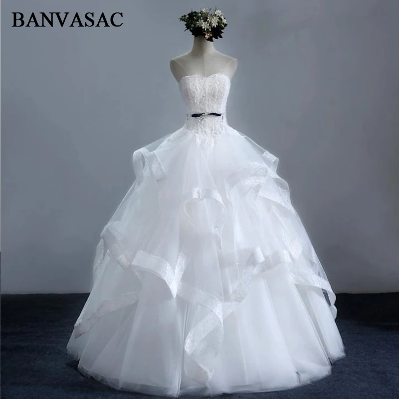 Фото BANVASAC 2017 новые элегантные свадебные платья без бретелек с вышивкой атласные