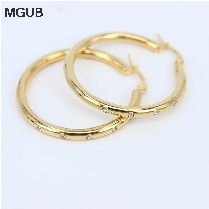 MGUB 30mm New stainless steel crystal hollow tube fine earrings personalized fashion earrings women LH242
MGUB 30mm New stainless steel crystal hollow tube fine earrings personalized fashion earrings women LH242