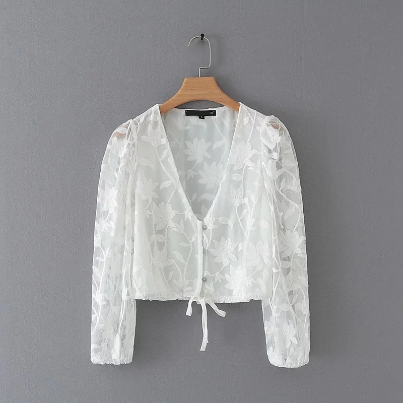 Embroidery Mesh Cloth Women V Neck Shirt Crop Top Leisure Female Three Quarter Sleeve Blouse 2019 Summer Lady Loose Tops S5972
Embroidery Mesh Cloth Women V Neck Shirt Crop Top Leisure Female Three Quarter Sleeve Blouse 2019 Summer Lady Loose Tops S5972