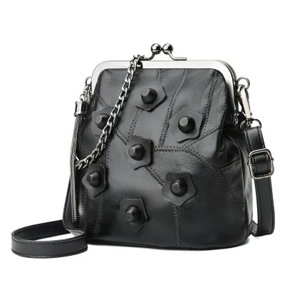 Fashion Genuine Leather Ladies Sheepskin HandBag Flower Patchwork Women's Handbag Bolsas femininas Female Shoulder Crossbody Bag
Fashion Genuine Leather Ladies Sheepskin HandBag Flower Patchwork Women's Handbag Bolsas femininas Female Shoulder Crossbody Bag