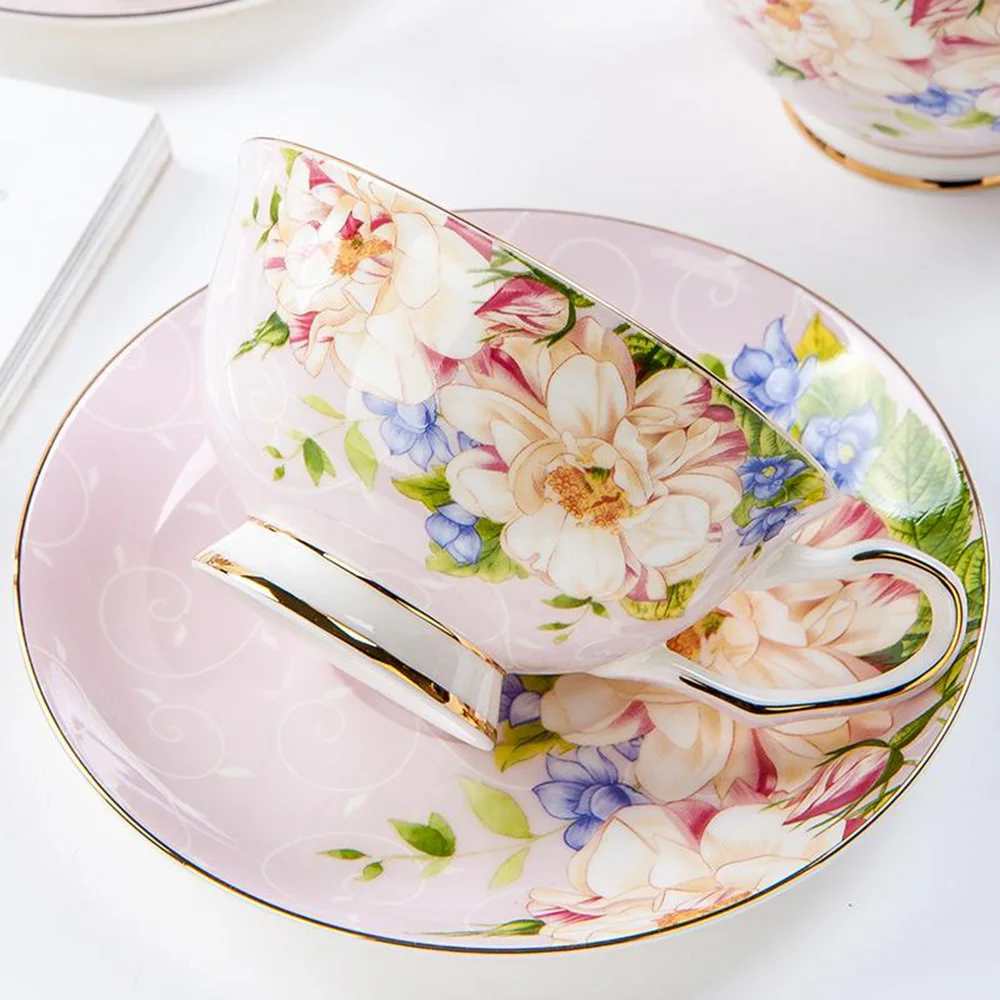 British Style Flower Bone China Coffee Cup and Saucer Set High-end Afternoon Tea Pastoral Style Flower Tea Cup
British Style Flower Bone China Coffee Cup and Saucer Set High-end Afternoon Tea Pastoral Style Flower Tea Cup