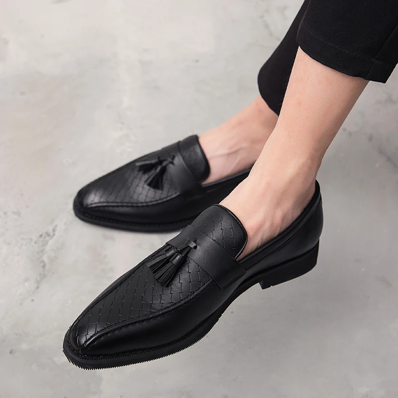 Fashion Men Casual Loafers shoes slip on Moccasins Men Shoes Leather Breathable Slip on Boat Shoes Men Chaussures Hommes L5
Fashion Men Casual Loafers shoes slip on Moccasins Men Shoes Leather Breathable Slip on Boat Shoes Men Chaussures Hommes L5