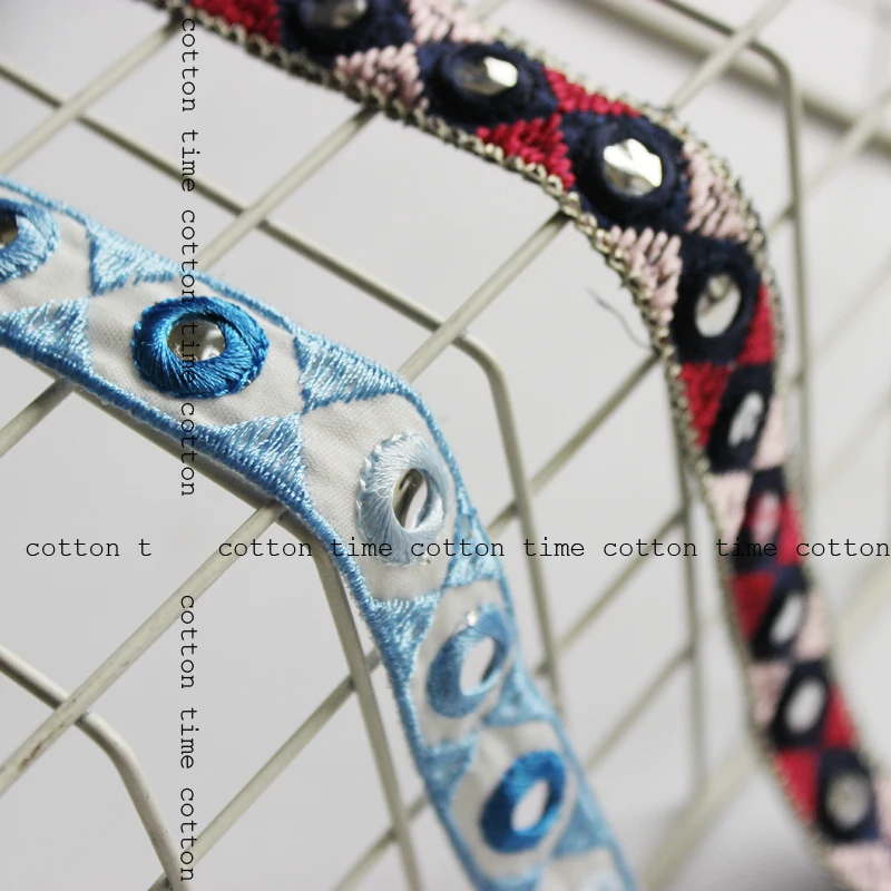 5yards/lot 2cm Indian Mirror Trim Boho Embroidery lace Gypsy Lace Sawing Accessory for fashion cloth Bags home deco accessory
5yards/lot 2cm Indian Mirror Trim Boho Embroidery lace Gypsy Lace Sawing Accessory for fashion cloth Bags home deco accessory