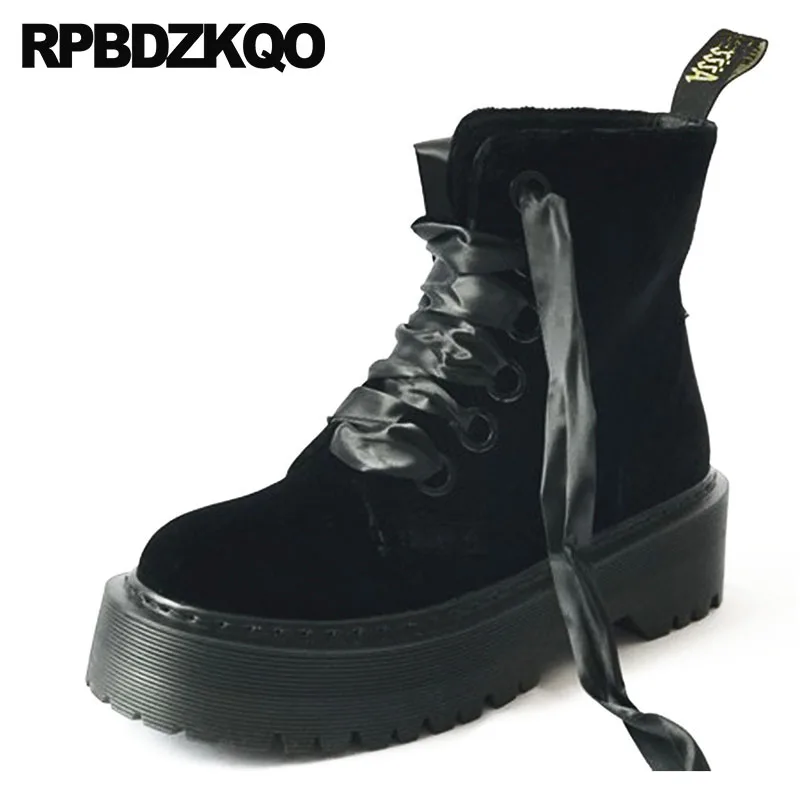 Platform Flat Creepers Front Lace Up Casual Ankle Boots Autumn Velvet Big Size Round Toe Short Black Ladies Shoes Fall Women
Platform Flat Creepers Front Lace Up Casual Ankle Boots Autumn Velvet Big Size Round Toe Short Black Ladies Shoes Fall Women