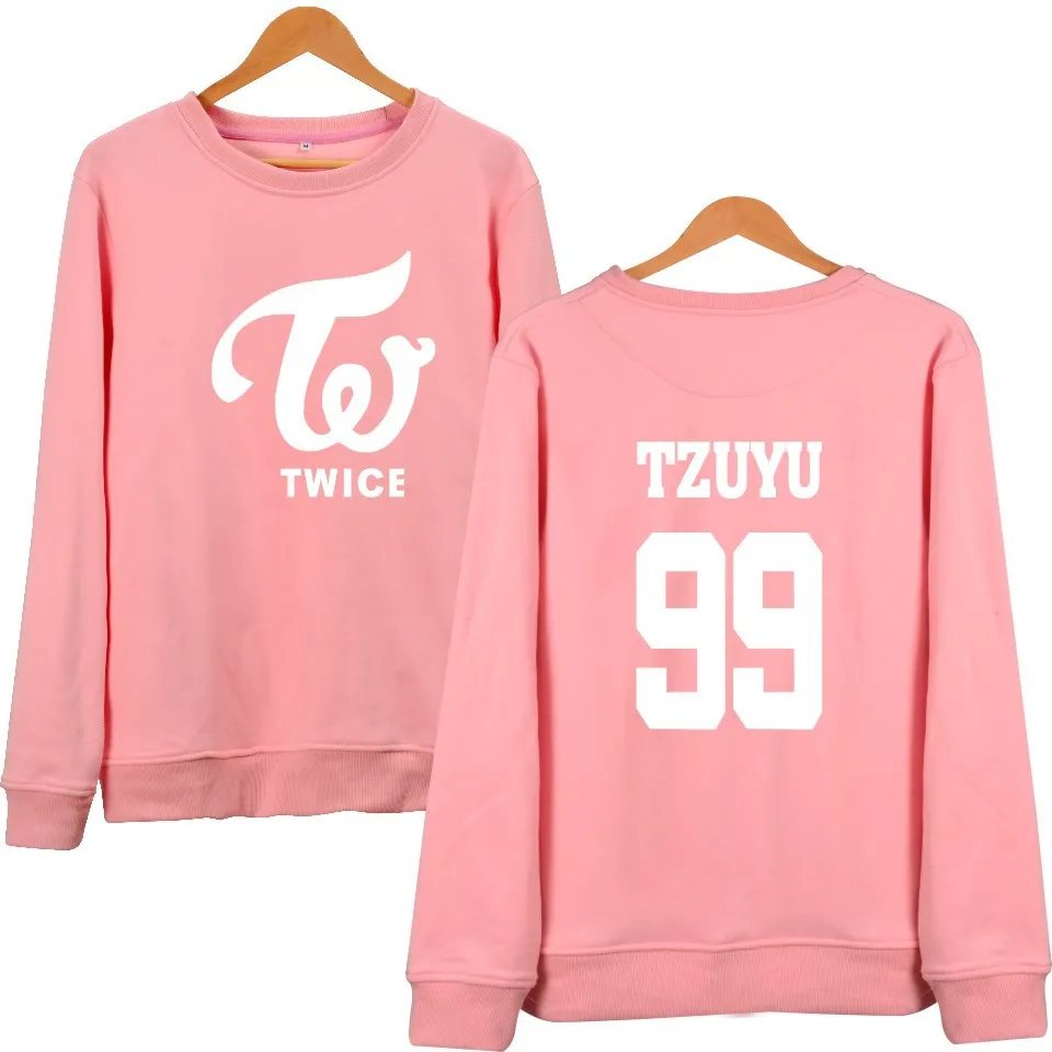 2017 New Fashion K-POP TWICE Design Capless Hoodies Harajuku Sweatshirt Pink/Black Unisex Hoodie Brand Clothing Big Size Uniform
2017 New Fashion K-POP TWICE Design Capless Hoodies Harajuku Sweatshirt Pink/Black Unisex Hoodie Brand Clothing Big Size Uniform