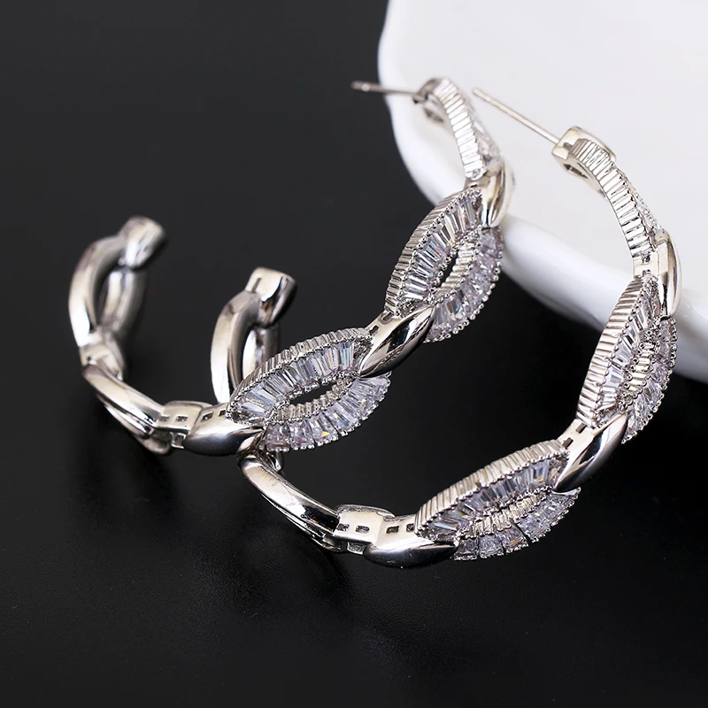 Exaggeration Round Hoop Earrings AAA Cubic Zircon Luxury Circle Earrings for Women Cool XIUMEIYIZU 2019 New Jewelry
Exaggeration Round Hoop Earrings AAA Cubic Zircon Luxury Circle Earrings for Women Cool XIUMEIYIZU 2019 New Jewelry