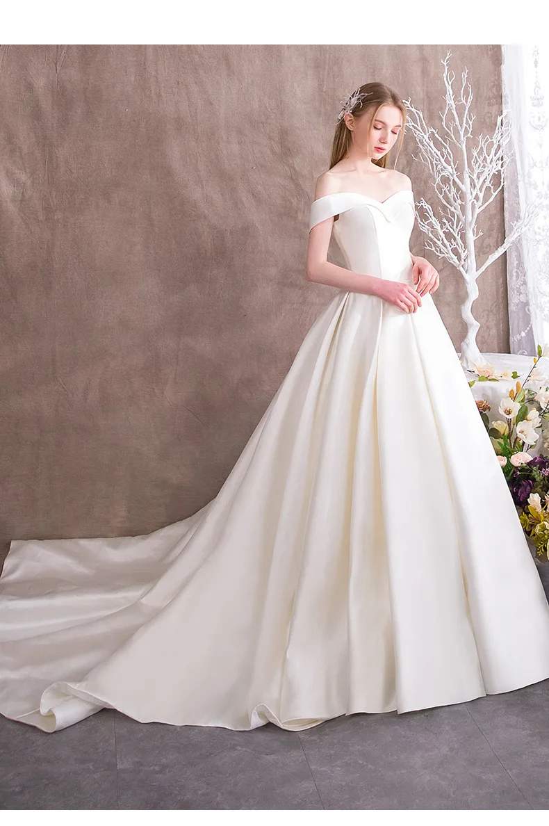 New popular simple elegant dreamy noble women boat neck irregular court train wedding party dress wholesale
New popular simple elegant dreamy noble women boat neck irregular court train wedding party dress wholesale