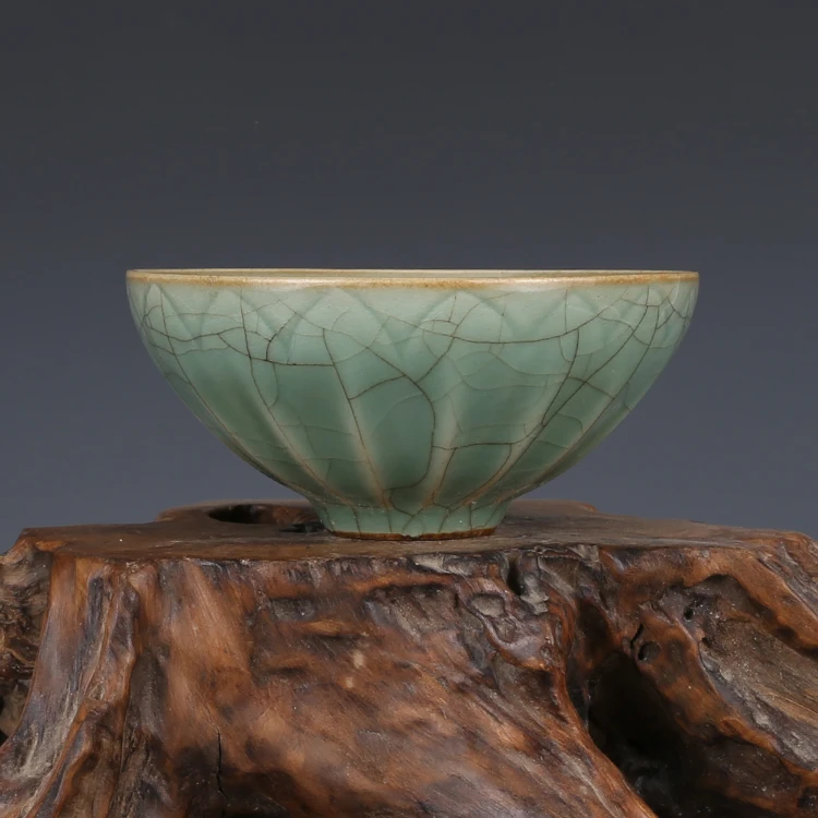 

antique SongDynasty porcelain bowl,Green glaze engraved bowl #2,hand painted crafts /collection & adornment,Free shipping