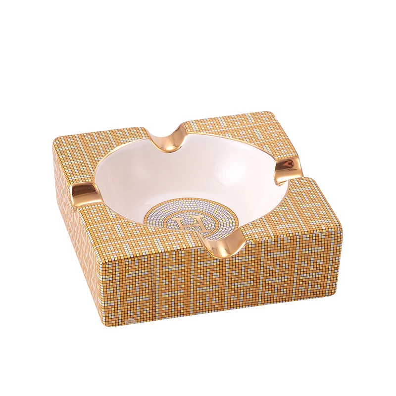 European Luxury Gold Ceramic Cigar Ashtray Home Table Accessories Deco Outdoor Smoke Ash Tray Boss Men Birthday Gift R447
European Luxury Gold Ceramic Cigar Ashtray Home Table Accessories Deco Outdoor Smoke Ash Tray Boss Men Birthday Gift R447