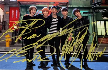 signed SHINEE autographed original group photo 6 inches free shipping K-POP A
signed SHINEE autographed original group photo 6 inches free shipping K-POP A