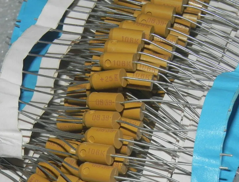 Original new 100% US import 25v10uf T322C106K025AS horizontal bullet shape axial tantalum electrolytic capacitor (Inductor)
Original new 100% US import 25v10uf T322C106K025AS horizontal bullet shape axial tantalum electrolytic capacitor (Inductor)
