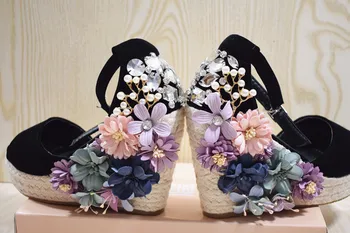 Handmade flowers bohemian wedge sandals female summer women's shoes word buckle non-slip high heels 32--42 size
Handmade flowers bohemian wedge sandals female summer women's shoes word buckle non-slip high heels 32--42 size